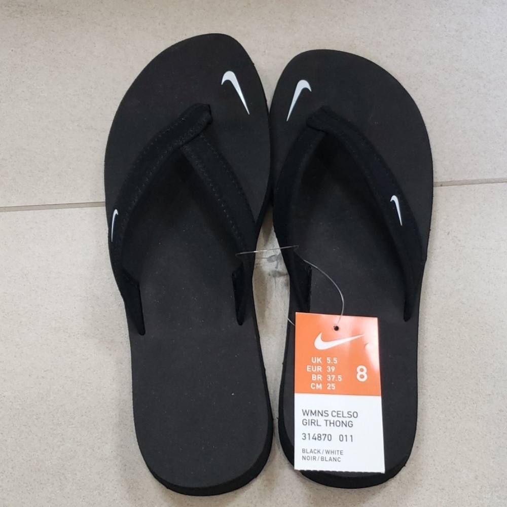 Nike flip flops
